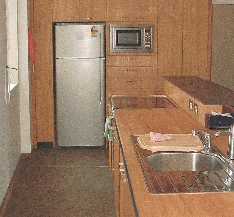 Blackbutt kitchen setting (754×1024)