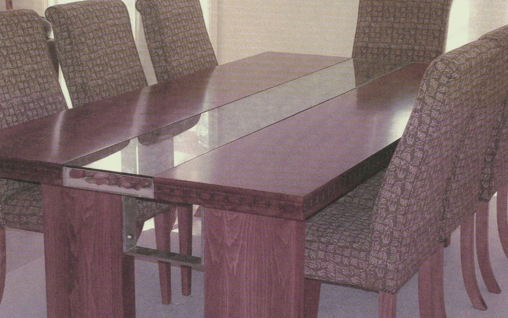 pebble insert table (1024×640)